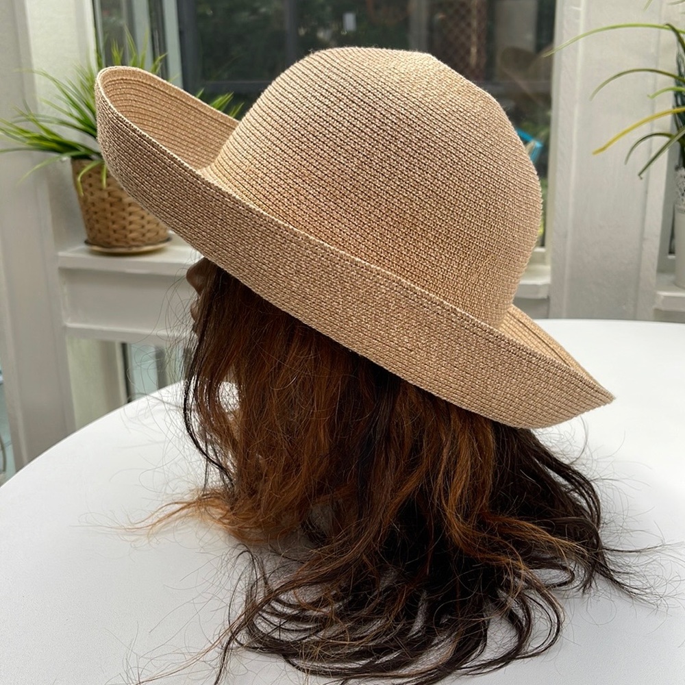 Callanan Paper Hat - Picture 2 of 13